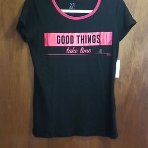 NWT BLACK T WITH RED ACCENTS.  SZ S
